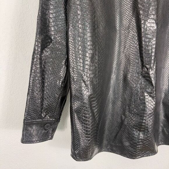 Babaton Aritzia Black Snakeskin Faux Leather Button Up Shirt Jacket Women's Size - Picture 9 of 10
